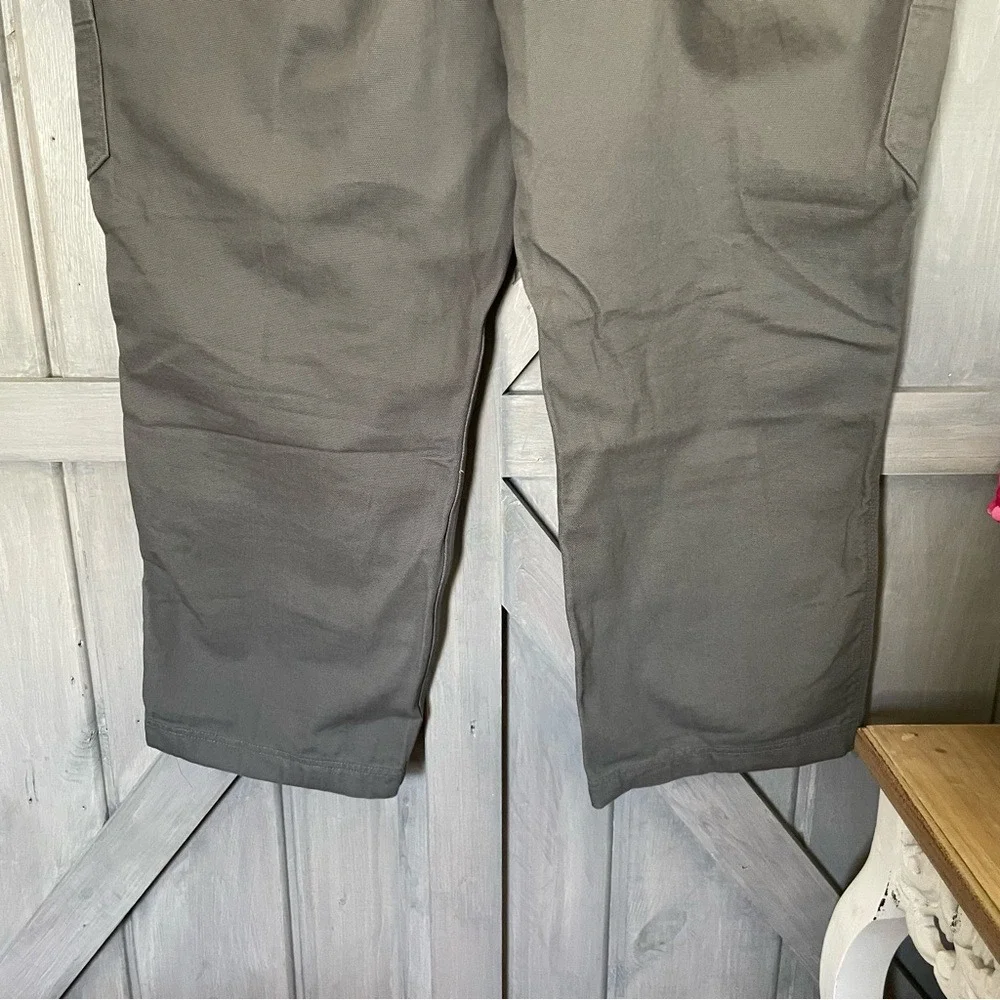 Men's DuluthFlex Fire Hose Relaxed Fit Cargo Work Pants 42x38 NWOT Gunmetal gray